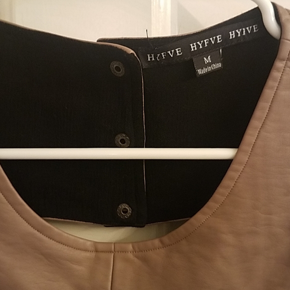 Tank top - Picture 2 of 4